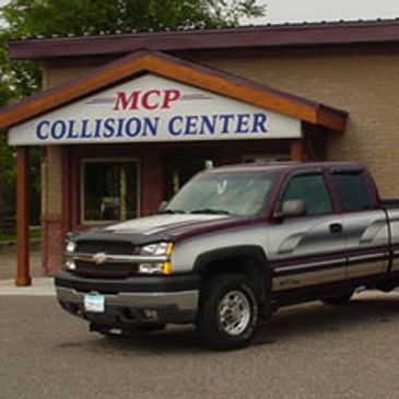 The MCP Collision Center storefront in Annandale, MN